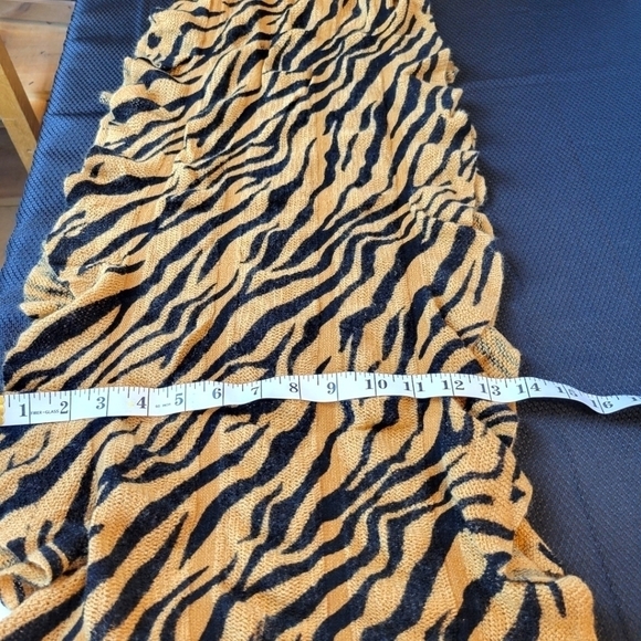 Animal Print Cowl Infinity Scarf - Picture 3 of 4